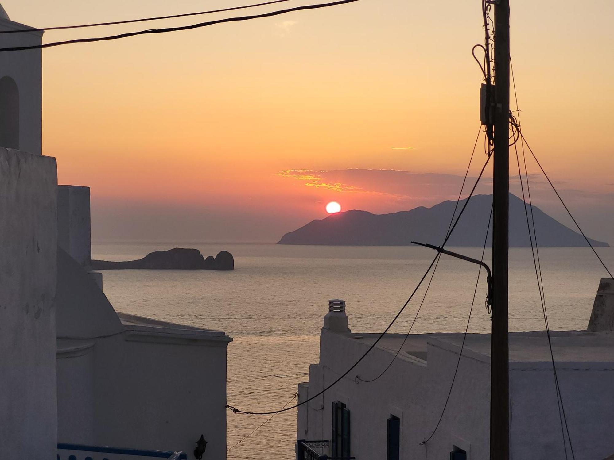 Apartment House & Dolce In Plaka Plaka (Milos)